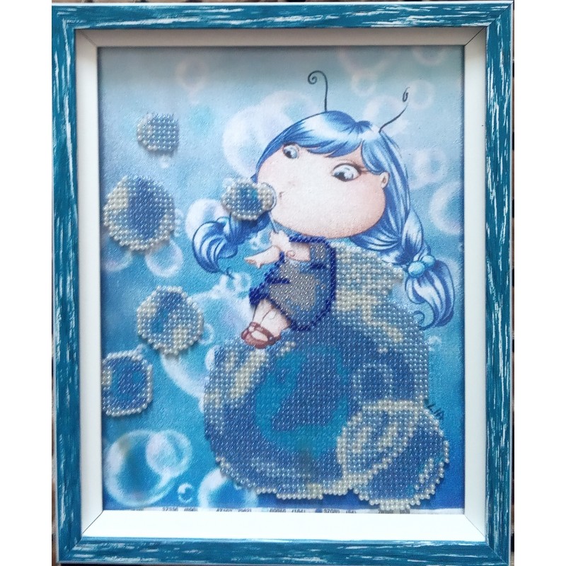 Картина вышитая  бисером "Малышка и Пузыри"